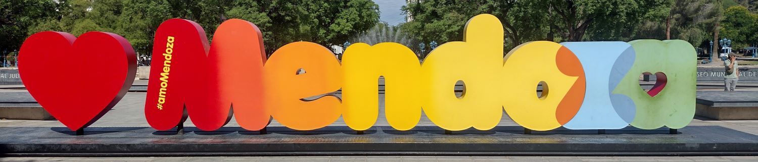 Mendoza sign in the Plaza Independencia