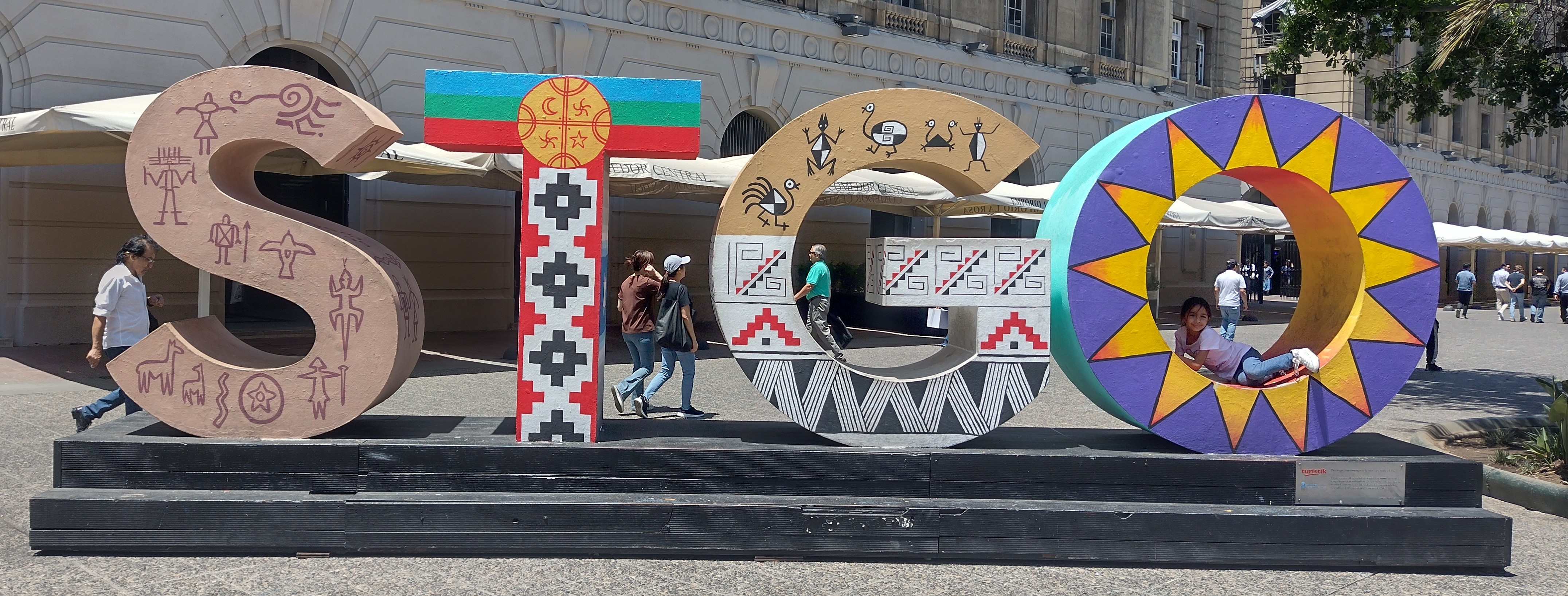 Santiago sign (only the abbreviation STGO) in the Plaza de Armas