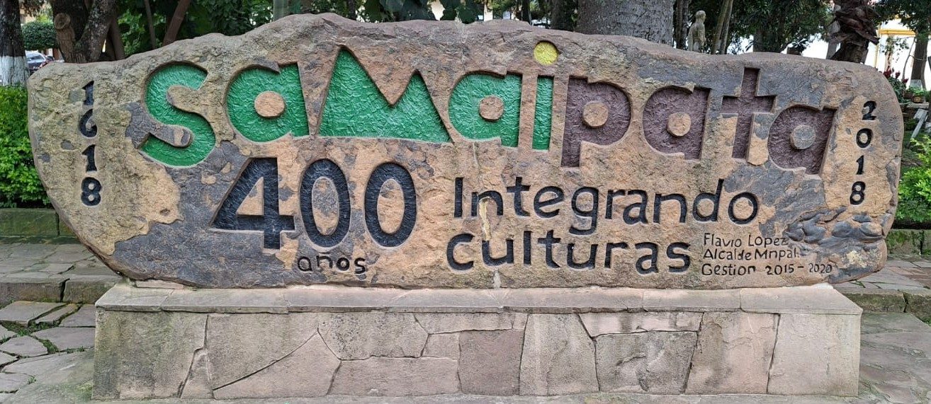 Samaipata city name sign in the main plaza
