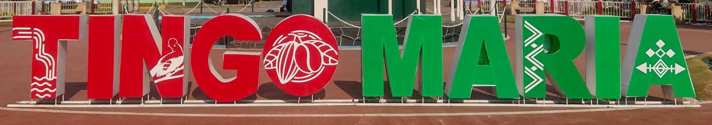 tingo_maria_sign.jpg This pic was taken in the old plaza, now as I am in Tingo María in 2025, the plaza is being renovated.