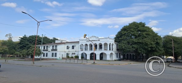 A school on Av Rivadavia