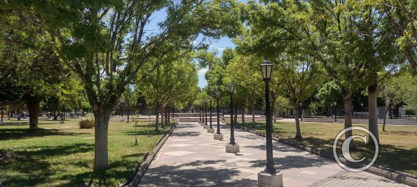 Plaza Pedro del Castillo Ituzaingo y Juan Bautista Alberdi (3)