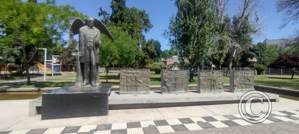 Plaza Sarmiento at Juan Galo de Lavalle y Buenos Aires (2)