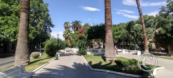 Plazoleta Alem at L.N. Alem y Primitivo de la Reta