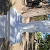 Statue of a woman in parkspace along Av Sarmiento