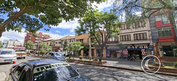 Av Heroinas de la Coronilla near Calle Junin