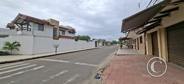 Calle Angel Mariano Cuellar and Calle Tarija (2)