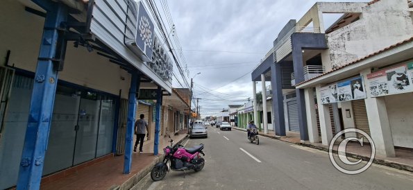 Calle Warnes near Calle Bolivar