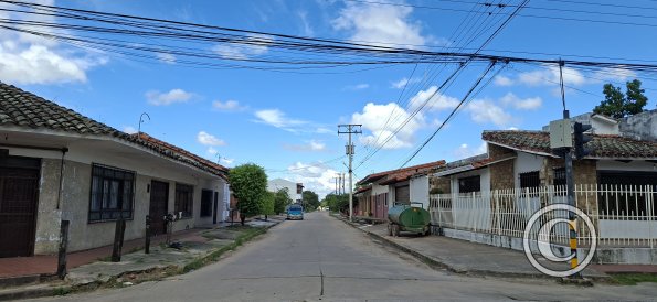 Calle Bolivar and Calle Santa Cruz (2)