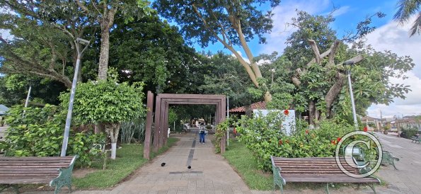 The main plaza (5)