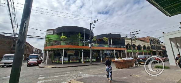 Calle Ayacucho and Calle Espana