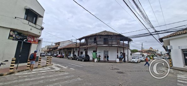 Calle Sucre and Calle La Paz