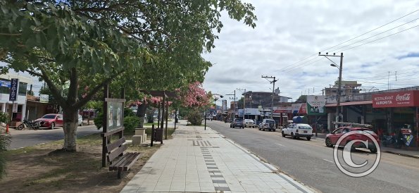 Av 25 de Mayo and Calle Dona Chepa Vargas