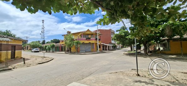 Calle Santa Cruz and Calle Monsenor Santiestevan