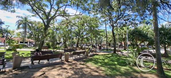 Plaza Central at Calle Bolivar and Calle Romulo Heredia (2)