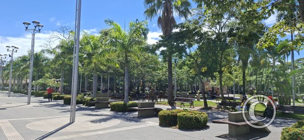 Plaza Central at Calle Bolivar and Calle Romulo Heredia (9)