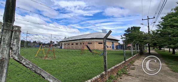 Sports fields at Estadio Warnes on Av Viru Viru (2)
