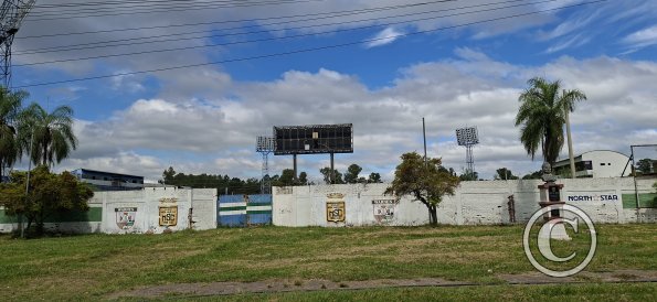 Sports fields at Estadio Warnes on Av Viru Viru (4)