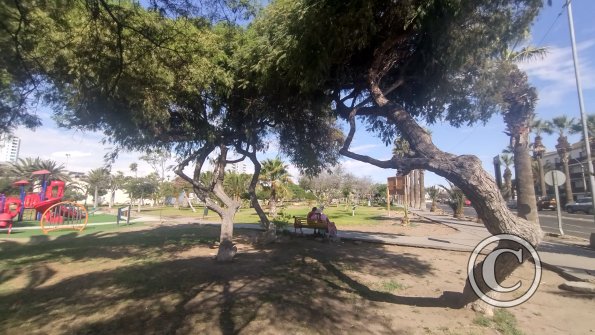Parque Brasil, Calle Chacauca y Av. Chile y Av. Gen. Velasquez
