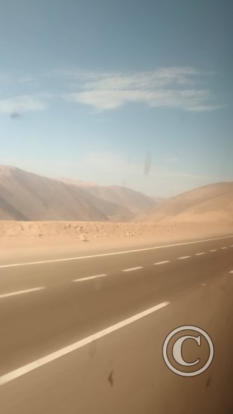 Desert along the Panamericana Hwy midway between Arica y Iquique (4)