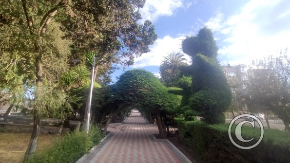 Parque Juan Vela at Capac Yupanqui and Paccha (8)