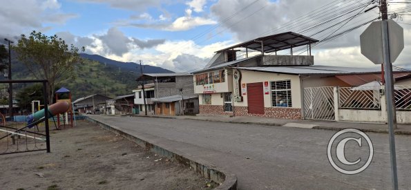 Victor Perez Bayas and Fermin Inca