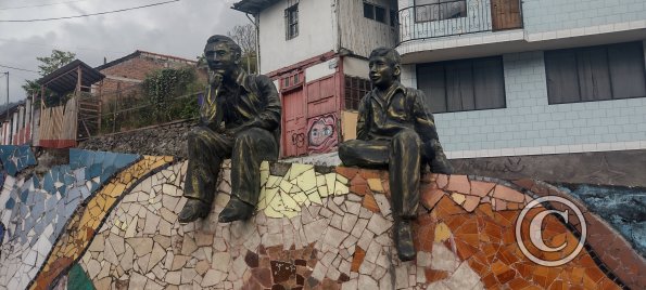 Sculptures at Oriente and Ambato