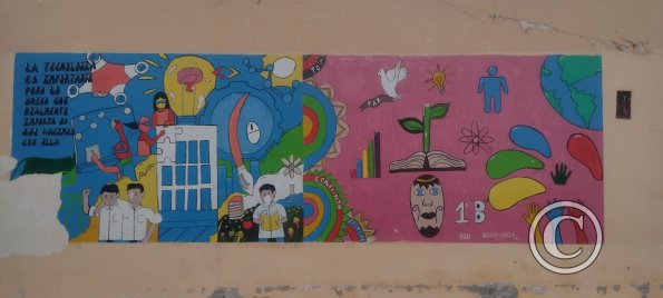 Mural on 10 de Agosto near Sucre (5)