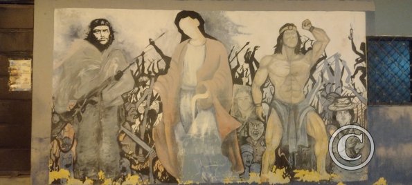 Mural on Eloy Alfaro and 24 de Mayo