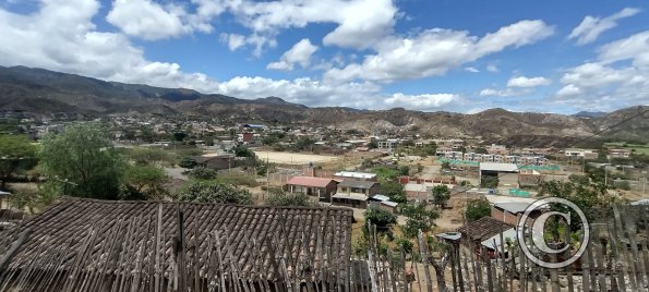 View from Barrio BuenaVista at Pichincha and Orellana (3)