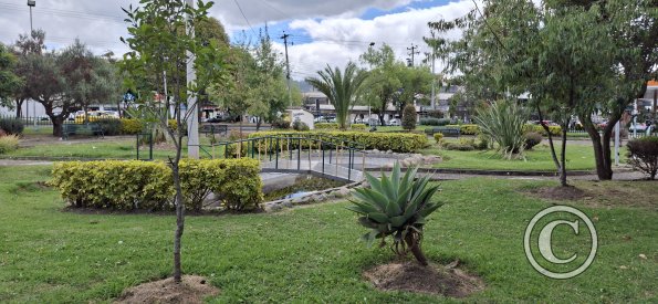 Parque Ruben Rodriguez at Chile and Av Natalia Jarrin (3)