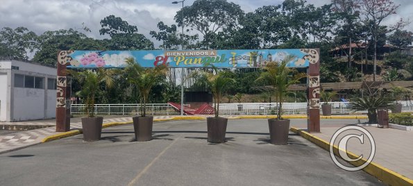 Parque La Alborada, across from the bus terminal (5)