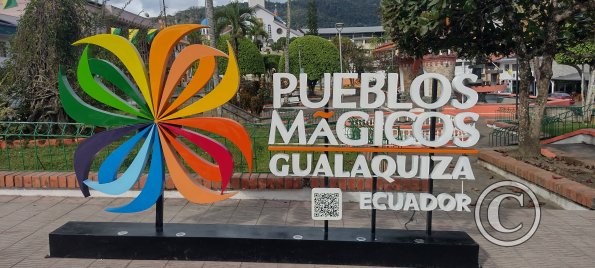 City name sign in Parque Central