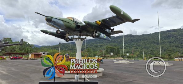 City name sign in Parque Heroes del Cenepa