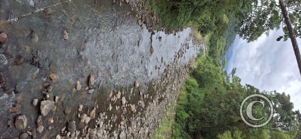 Rio Gualaquiza near Los Juanes Spa outside of Gualaquiza (2)