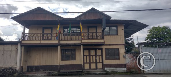 House on Pastor Bernal near Edmundo Carvajal