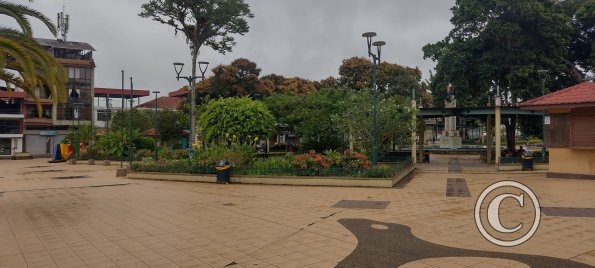 Parque Central at Domingo Comin and Pastor Bernal (8)