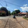 Street view, lots of ceramics (11)