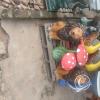 Street view, lots of ceramics (4)