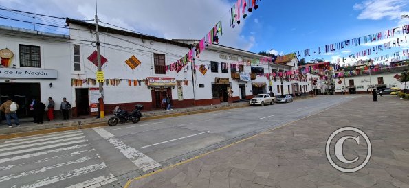 Alongside the Plaza de Armas (2)