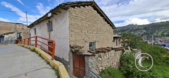 Old house on Jiron Abancay and Jiron Santa Teresa