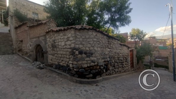 Old house at Jiron 7 de Abril y Pasaje Valioso