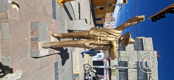 Between Plaza de Armas and Plaza Bolognesi (9)