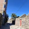 Remnants of a stone house (4)
