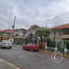 Av Pardo alongside Paseo de los Héroes in Av Pardo