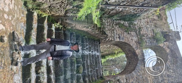 Me in front of Sapantiana- 17th-18th Century Spanish Colonial aquaduct (5)