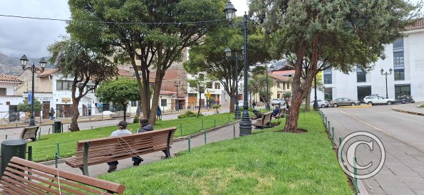 Parque Orellana at Av El Sol and Av Tullumayo