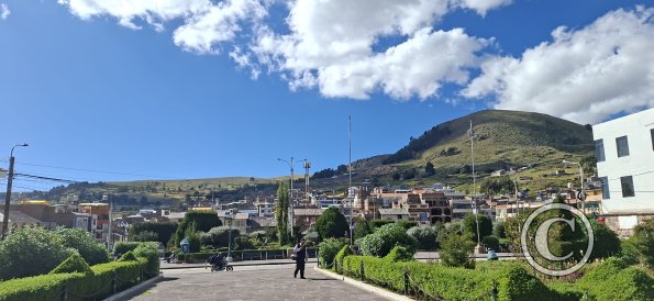 Plaza Ludovico Bertonio in front of the Catedral (4)