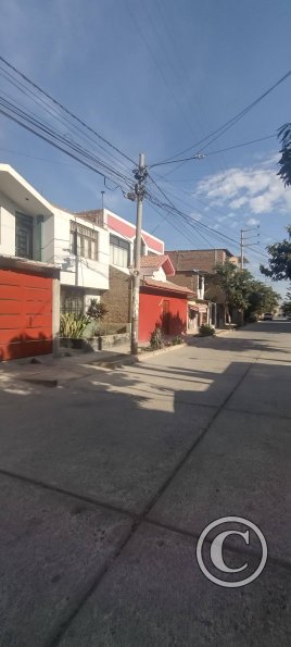 Los Geranios and 5 de Febrero (2)