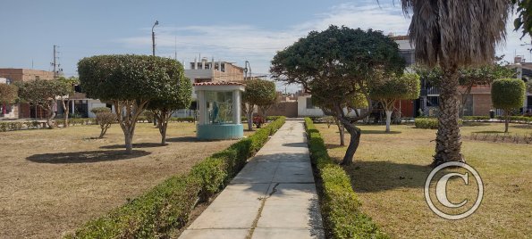 Parque Carlos Urbano Balarezo Valera at Los Olivos (5)